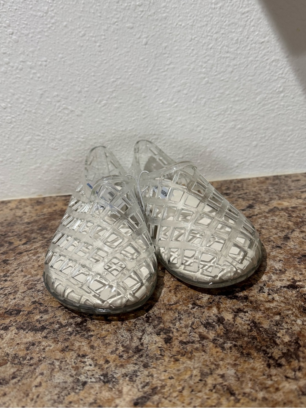 NWT Steve Madden - Clear Jelly Slip-On Sandal Flats